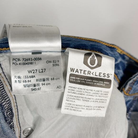 Levis Womens 27 Ribcage Straight Leg Jeans Button Fly Medium Rinse Wash Cotton - Picture 11 of 11